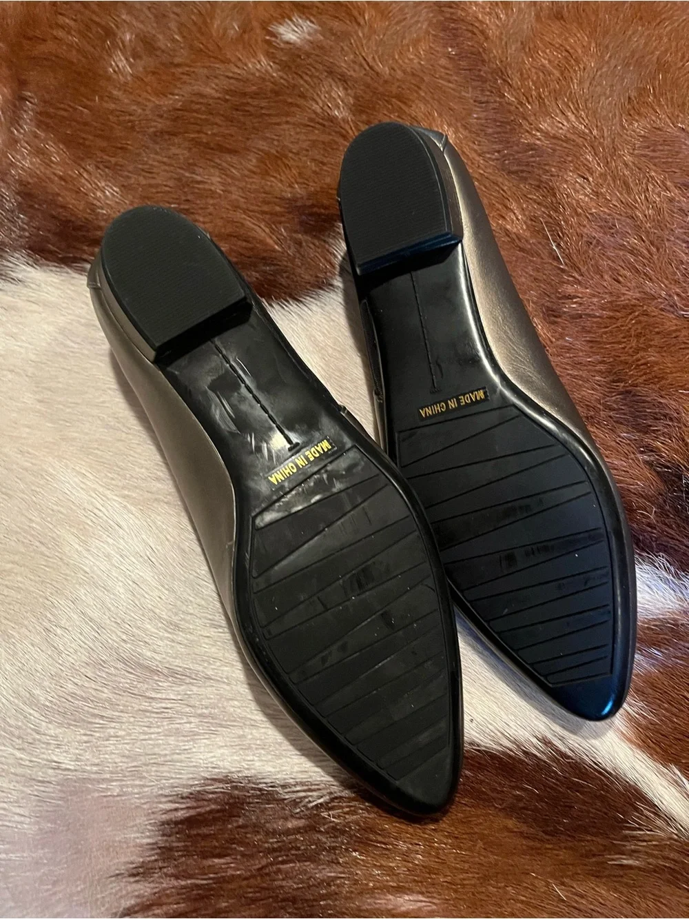 Neiman Marcus Olive Green Leather Ballet Flats